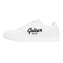 Charger l'image dans la galerie, Guitare - Baskets Sneakers pour guitariste - Guitar: Good vibes only