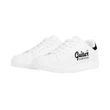 Charger l'image dans la galerie, Guitare - Baskets Sneakers pour guitariste - Guitar: By a legend, for the fans