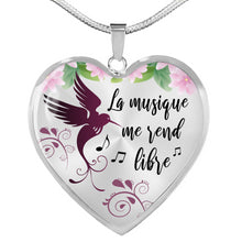Charger l&#39;image dans la galerie, Collier Pendentif  pour Musicienne - La Musique me rend libre - Pour Musicienne - Couleur argent en acier inoxydable - Bijou Femme - Cadeau Musique