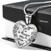 Charger l&#39;image dans la galerie, Collier Pendentif Musicienne &quot;J&#39;ai la Musique dans la Peau&quot;